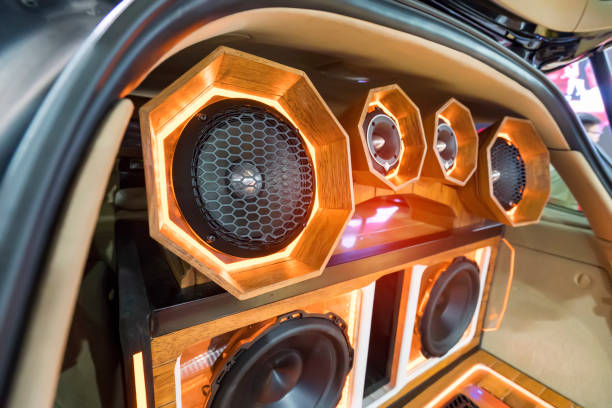 Diseño elegante de altavoces
